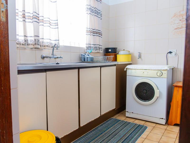 5 Bedroom Property for Sale in Heather Park Western Cape